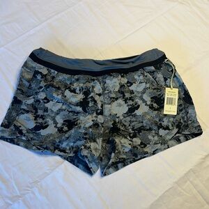 NWT Tangerine shorts size L